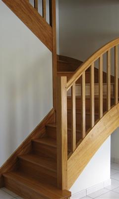 Tradition - Droit - Fabrication d'escaliers dans le Morbihan en Bretagne - QUIMPER - BREST