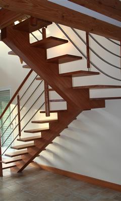 Classique - Excellence - Fabrication d'escaliers dans le Morbihan en Bretagne QUIMPER - BREST 